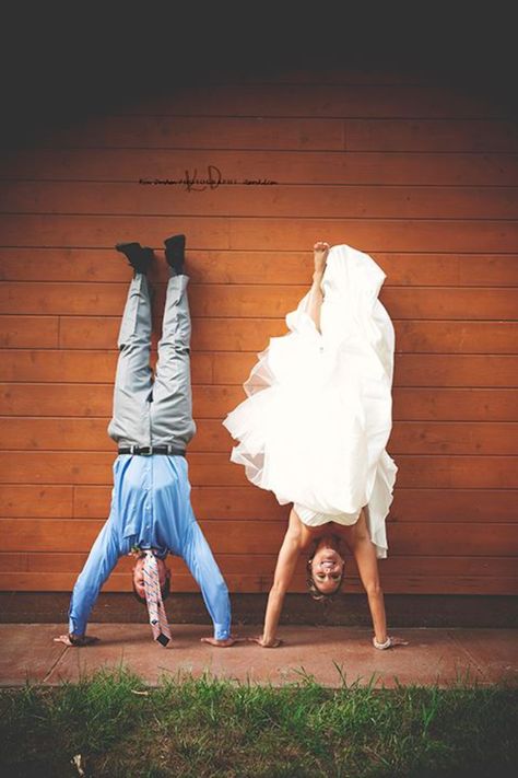 Excellent Wedding Creative Photography, Crossfit Wedding, Crossfit Funny, Crossfit Baby, Crossfit Humor, Funny Wedding Pictures, Crossfit Inspiration, Baby Announcement Pictures, Photography Day