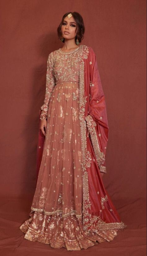 Pakistani Bridesmaids, Embellished Lehenga, Misha Lakhani, Pakistani Bridal Dress, Zardozi Work, Nikkah Dress, Asian Bridal Dresses, Bridal Dresses Pakistan, Gaun Fashion