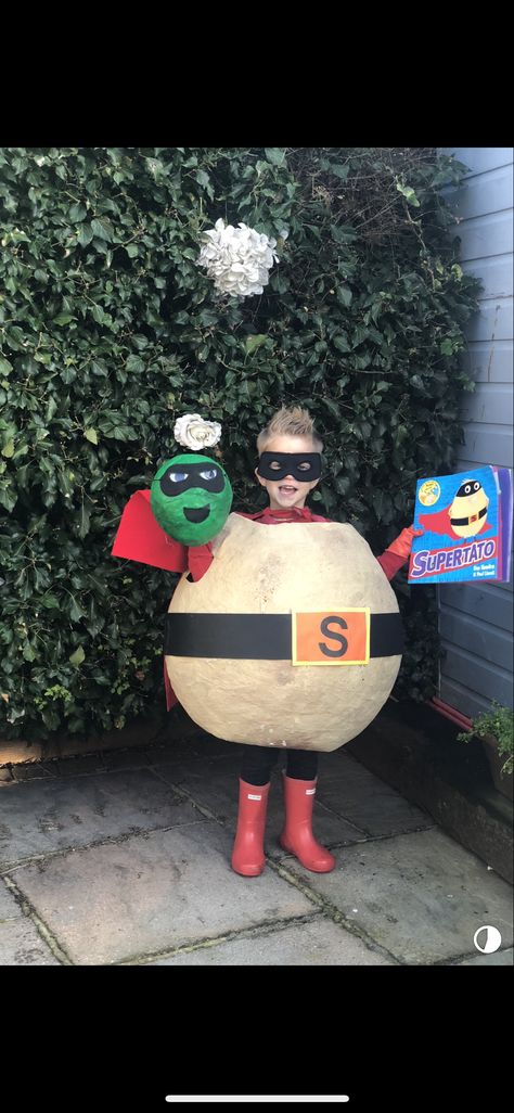 Potato costume super potato and evil pea world book day Evil Pea Costume, Supertato Costume World Book Day, Potato Costume, World Book Day Ideas Costumes, Mr Potato Head Costume, Food Halloween Costumes, World Book Day Ideas, World Book Day Costumes, Book Day Costumes