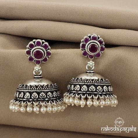 Jumkhas Aesthetic, Jhumka Earrings Aesthetic, Silver Jhumkas Indian, Capsule Wardrobe Jewelry, Silver Jhumkas, Oxidized Jewellery, Oxidized Earrings, Wedding Jewelry Sets Bridal Jewellery, Indian Wedding Jewelry Sets