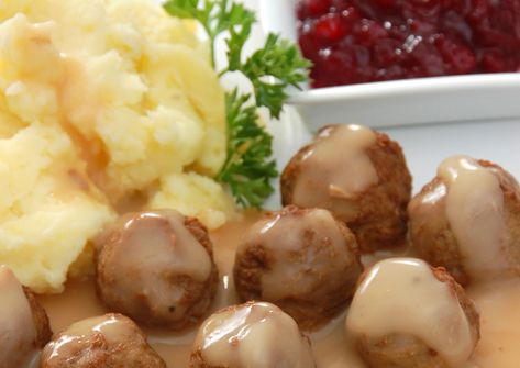 Ikea Meatball Sauce, Ikea Meatballs Recipe, Ikea Swedish Meatball Recipe, Swedish Meatball Recipe, Ikea Swedish Meatballs, Ikea Meatballs, Meatball Sauce, Tasty Meatballs, Meatball Recipe