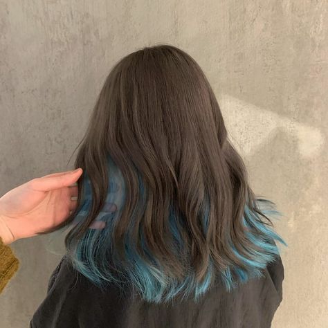 Alternate Hairstyles, Hidden Hair Color, Hair Color Underneath, Hair Color Streaks, Hair Streaks, Hair Color Purple, Hair Color Blue, Dye My Hair, Hair Dye Colors