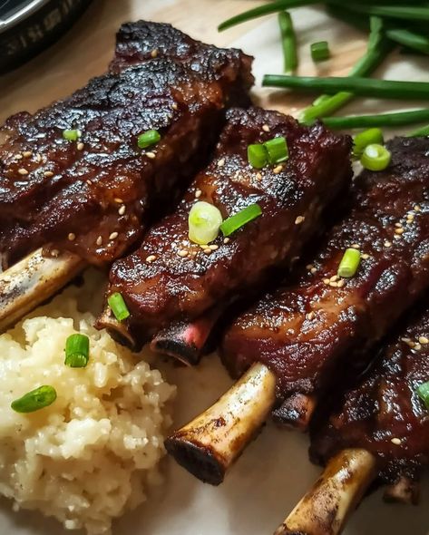 Kalbi Short Ribs, Kalbi Ribs, Korean Short Ribs, Weekly Recipes, Bbq Dishes, Pickled Radishes, Marinated Beef, Short Rib, Fruit Puree