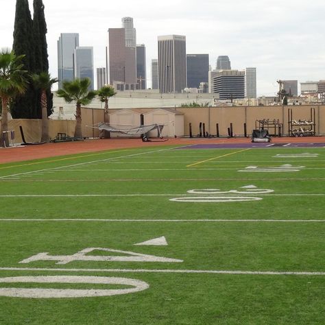 Cathedral High School's football field is built on an old graveyard, which gives it the nickname "The Graveyard." It also has a great view of Los Angeles. High School Football Field Aesthetic, Los Angeles High School, High School Football Stadium, Old High School Building, California High School, Old Graveyard, Football America, Football Football, High School Football