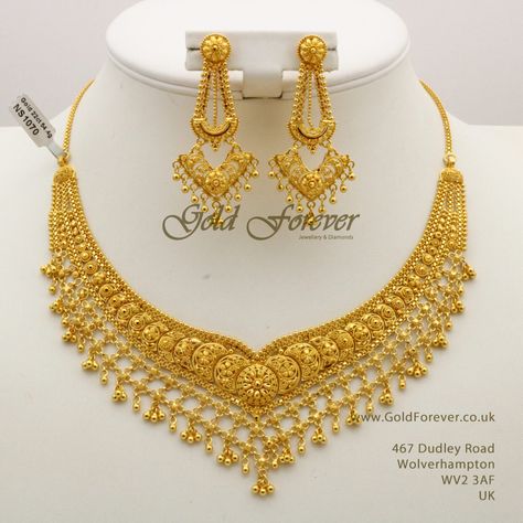 Indian Wedding Gold Jewelry Necklace Set, Bridal Gold Necklace Set Weddings, Fancy Gold Jewellery Design, Gold Necklace Indian Bridal Jewelry Simple, Gold Jewellery Design Necklaces Indian, Gold Necklace Indian Bridal Jewelry Wedding, Wedding Gold Jewellery Indian, Gold Jewellery Design Necklaces Bridal, Gold Necklace Designs Bridal