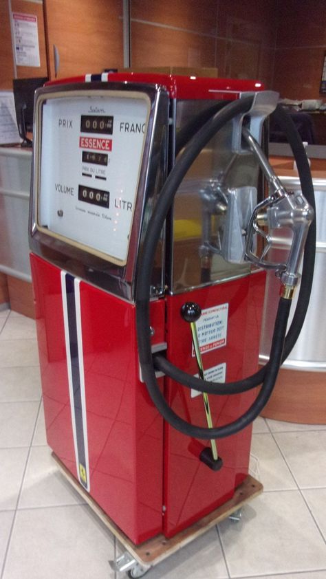 Ferrari gas pump and fridge Pompe A Essence, Gas Pump, Petrol Station, Gas Pumps, Ferrari, Essence, Pumps