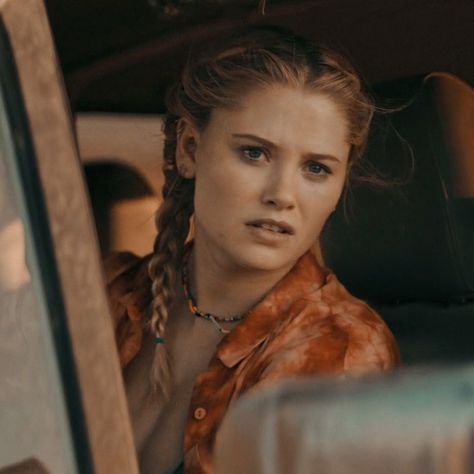 Hunter Fall Movie, Virginia Gardner Fall, Virginia Gardner Icons, Runaways Karolina, Hayden Romero, Avengers Fanfic, The Fall Movie, Virginia Gardner, Fall Movie