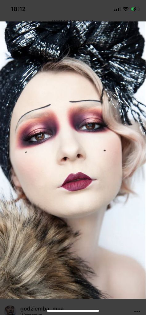 Vaudeville Makeup, 18th Century Makeup, Circus Makeup, Old Circus, Tightrope Walker, Circus Aesthetic, Chemical Imbalance, Makeup Class, Doll Face