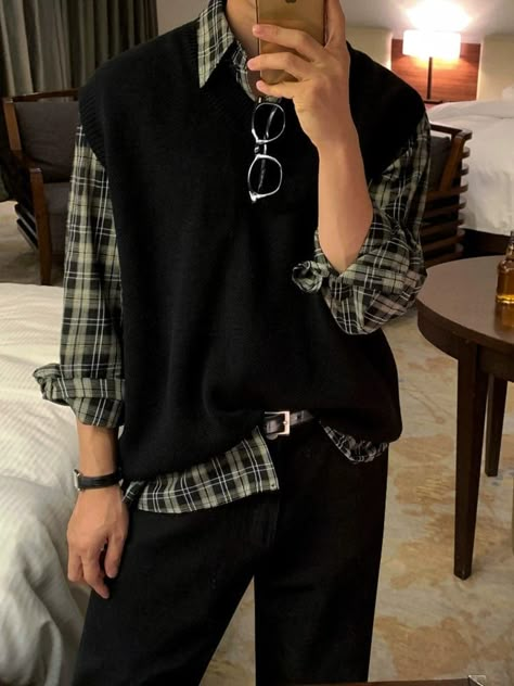 Witchy Mens Outfit, Dark Clothing Aesthetic Male, Checkered Polo Outfit For Men, Mens Witchy Outfits, Men’s Dark Academia Outfits, Male Academia Outfits, Male Cottage Core Outfit, Black Academia Outfit Men, Dark Academia For Men