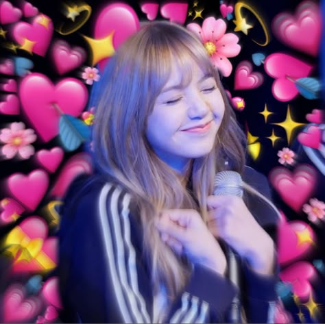 Lisa Heart, Soft Pink Photo, Blackpink Memes, Creative Profile Picture, Reaction Face, Pink Photo, Actor Picture, Photo Collage Template