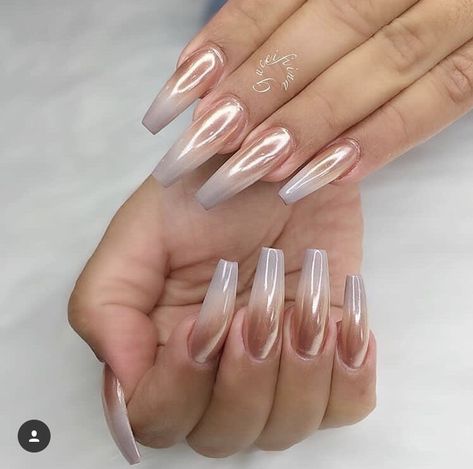 Nails Designs Ombre, Ballerina Nails Long, Pearl Chrome Nails, Pearl Chrome, Chrome Nails Designs, Shiny Nails, Ballerina Nails, Instagram Nails, Colorful Nail Designs