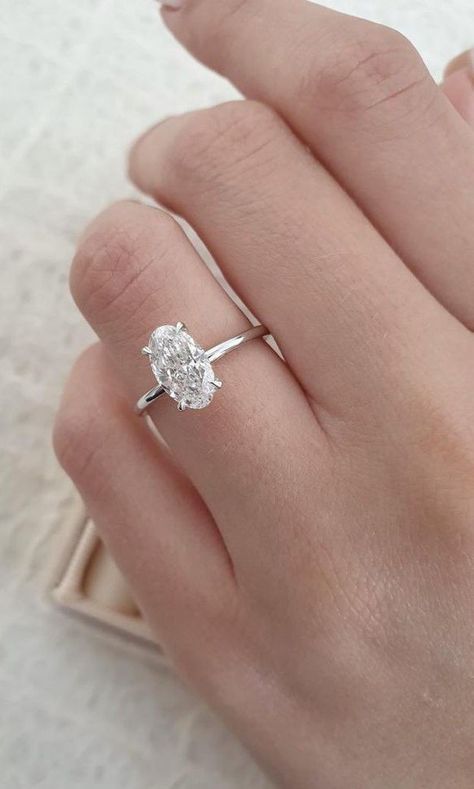 Simple Silver Engagement Rings Oval, White Gold Oval Engagement Ring, Gold Oval Engagement Ring, Oval Solitaire Engagement Ring, Ring Inspo, Cute Engagement Rings, Oval Engagement Ring, Future Engagement Rings, Oval Diamond Engagement