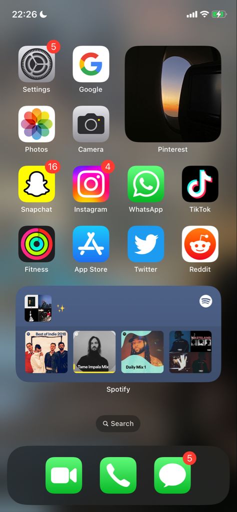 Iphone 11 Home Screen, Home Screen Ios 16, Iphone Layouts, Twitter App, Iphone Ideas, Wallpaper Ios, Ios Ideas, Iphone Wallpaper Ios, Iphone Organization