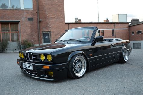 ///M Bmw E30 Cabrio, Bmw E30 Convertible, Bmw E30 320i, Bmw E30 325, E30 Convertible, Blacked Out Cars, Bmw Old, Bmw Convertible, Bmw 325