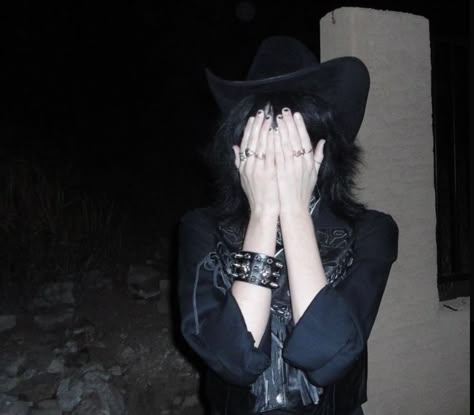 Emo Cowboy Aesthetic, Goth Cowboy Aesthetic, Alt Cowboy, Yallternative Outfit, Emo Cowboy, Country Goth, Gothic Cowboy, Grunge Cowboy, Goth Cowboy