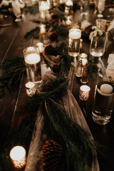 Dark Winter Wedding Aesthetic, Winter Wedding Aesthetic, Wedding Aesthetic Ideas, Winter Engagement Party, Winter Wedding Table, Fern Wedding, Hamilton Wedding, Snowy Wedding, Hasil Pertandingan