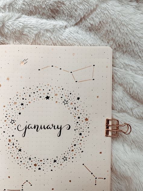 January cover page bullet journal or planner. Star theme 🌟 Cute, stars, dreams, universe 💫 #bujo #stars #cute #bujoideas #bujoinspiration #bulletjournaling #bulletjournalideas #planner #bulletjournalinspiration #january #coverpage #theme Bujo Stars Theme, January Bujo Theme Ideas, Bujo Themes January, Celestial Bullet Journal Theme, Bujo Space Theme, Bullet Journal 2024 Cover Page, Bujo 2024 Cover Page, January Journal Cover, Bullet Journal 2024 Cover