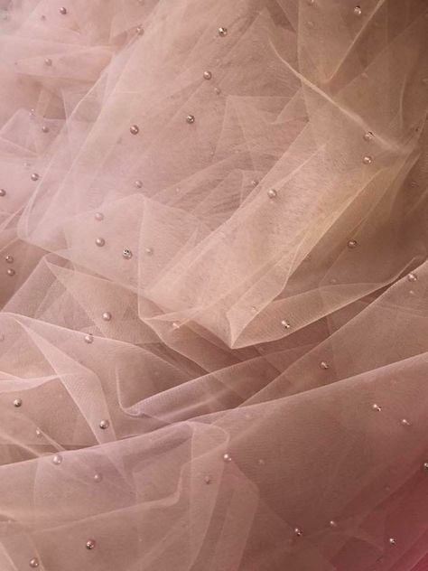 Rosé Aesthetic, Gowns Prom, 背景 シンプル, Pink Tulle, Dresses Party, Red Aesthetic, Tulle Lace, 인테리어 디자인, Pink Aesthetic