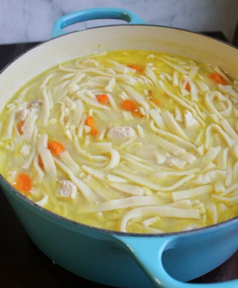 Homemade Noodles For Soup, Egg Noodle Dishes, Easy Homemade Noodles, Noodle Recipes Homemade, Egg Noodle Recipes, Homemade Egg Noodles, Making Chicken, Homemade Pasta Recipe, Thanksgiving Plates