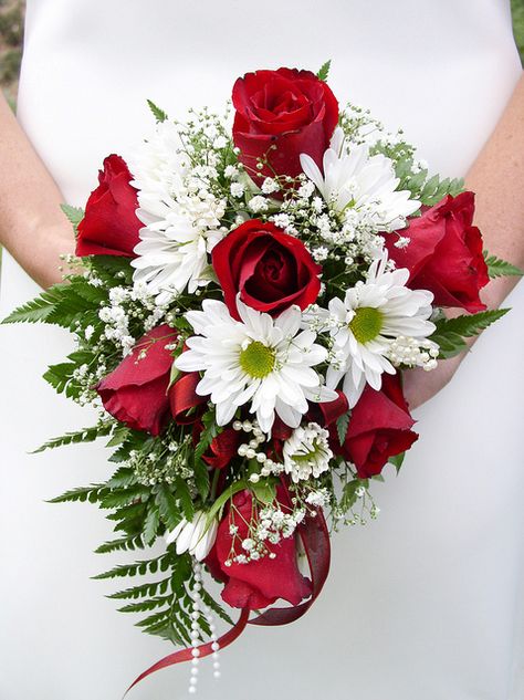 Flourish Wedding Bridesmaid Bouquet - Autumn White Daisy Bouquet, Red Rose Bouquet Wedding, Flowers Roses Bouquet, Daisy Wedding Flowers, Purple Wedding Bouquets, Red Bouquet Wedding, Winter Wedding Bouquet, Red Rose Wedding, Red Wedding Flowers