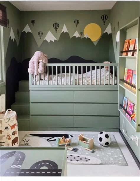 Boys Room Inspiration, Kids Room Green, Barn Rum, Green Kids Room, Green Kids Rooms, Beds For Kids, Small Kids Room, Kids Bedroom Inspiration, Toddler Boys Room