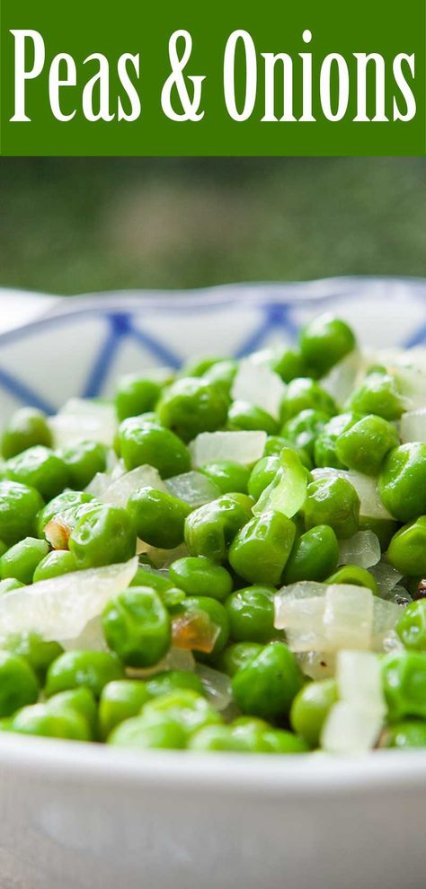 Quick and easy peas and onions! A go-to side for almost any meal. Easter Peas, Buttered Peas, Peas And Onions, Pearl Onion Recipe, Side Veggies, 1920s Christmas, Onions Recipes, Vege Dishes, Braised Beef Recipes