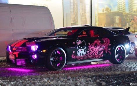 Tokyo Drift Cars, Hello Kitty Car, Image Moto, Toyota Gt86, Pimped Out Cars, Girly Car, Drifting Cars, Cute Car Accessories, Street Racing Cars