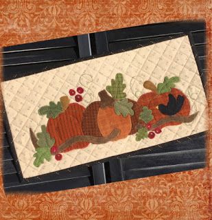 Wool Applique Kits, Fall Applique, Fall Quilt Patterns, Appliqué Quilts, Wool Felt Projects, Fall Sewing, Wool Applique Patterns, Felted Wool Crafts, Wool Quilts