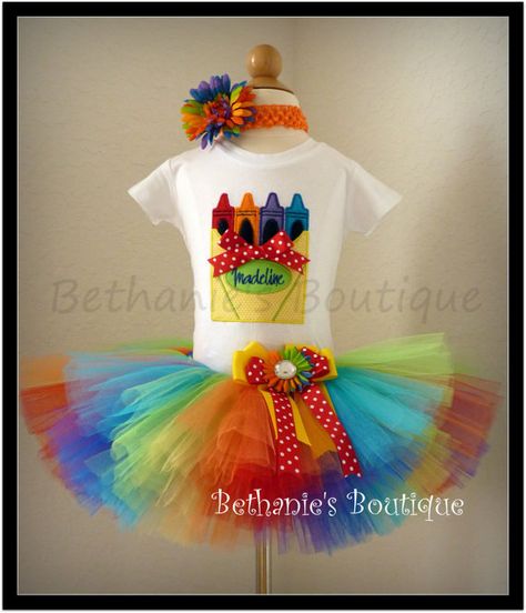 Cute! Birthday Ideas For Baby Girl, Crayola Birthday Party, Second Birthday Party Ideas, Art Party Birthday, Craft Birthday Party, Pre School Ideas, Handprint Ideas, Calendar Shoot, Crayola Art