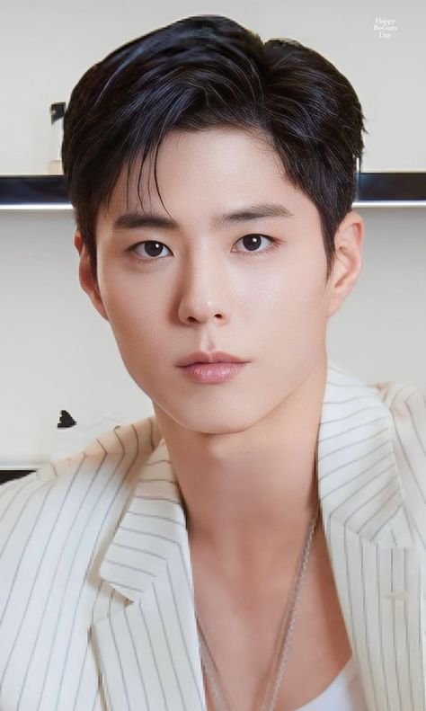 Park Bo Gum Cute, Most Handsome Korean Actors, Asian Men's Hairstyles, Park Go Bum, Men's Hipster Style, Park Bogum, Drama Theatre, Park Bo Gum, Sans Cute