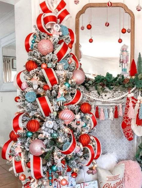 Red Pink Blue Christmas Tree, Tree Themes For Christmas, Pink Red Blue Christmas Tree, Pink Teal Red Christmas Tree, Red And Turquoise Christmas Tree, Pink Red And Green Christmas, Pink And Red Christmas Tree, Diy Christmas Candy, Teal Christmas