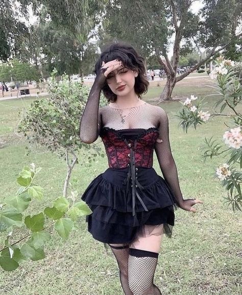 Dark Beauty Fashion, Goth Fits, Grunge Fits, Cute Goth, Grunge Dress, 90s Grunge, Swaggy Outfits, Gothic Outfits