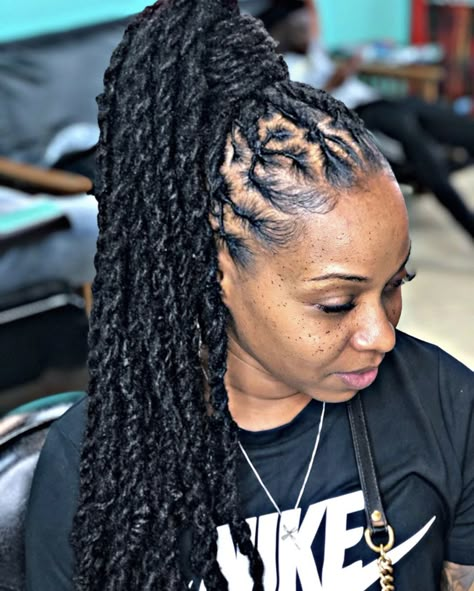 Check out @simonelovee❤️ Long Locs Hairstyles For Women, Dreads Styles For Women, Natural Hair Accessories, Beautiful Dreadlocks, Emo Hair, Short Locs Hairstyles, Dreadlock Styles, Dreads Styles, Braided Hairstyles Easy