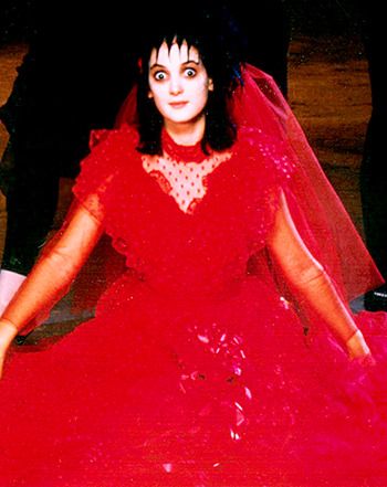 Cellar Door Beetlejuice Wedding Dress, Lydia Beetlejuice Costume, Beetlejuice Winona, Winona Ryder Beetlejuice, Lydia Deetz Costume, Beetlejuice Dress, Beetlejuice Wedding, Beetlejuice 2, Lydia Beetlejuice