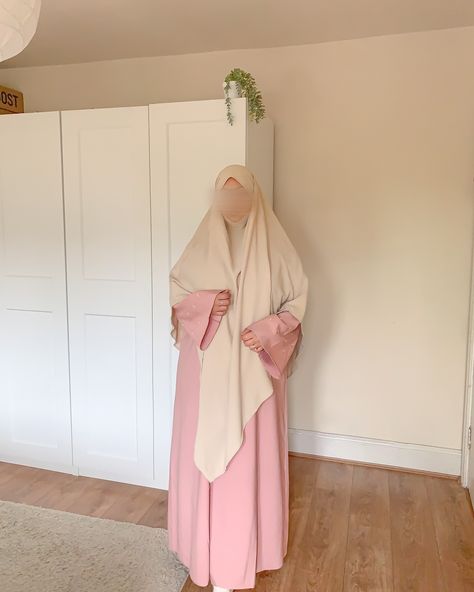 You know how much I love my Sleeves 😍🤤🌙✨🎀 Love this absolutely stunning Abaya Moon in Pink & Sakina Khimar in Cream Beige from @musleematcom 🥹🌙🎀✨ Abayas And Khimar, Pink Abaya, Abaya With Khimar, Pink Khimar, Luxury Elegant Floor-length Khimar, White Long Sleeve Modest Khimar, Hijab Fashion Inspiration, Modest Fashion Outfits, Hijab Fashion