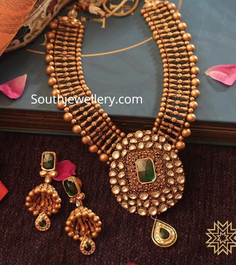 Manubhai Jewellers Necklaces, Gold Antique Necklace, Polki Pendant, Manubhai Jewellers, Antique Necklace Gold, Antique Gold Necklace, Bridal Jewelry Necklace, Gold Bridal Necklace, Antique Necklaces Design