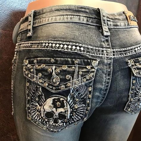 Beauty Dark Grey Skull Jeans For Women - Wonder Skull Mcbling Pants, Dc Clothing, Skull Jeans, Jean Fits, Ed Hardy Jeans, Unique Pants, Unique Jeans, Bling Jeans, Latina Fashion Outfits