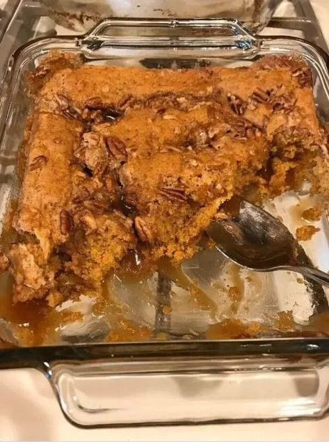 Pumpkin Pecan Cobbler - ALL RECIPES GUIDE Pecan Cobbler Recipe, Italian Thanksgiving, Pumpkin Pecan Cobbler, Pumpkin Crunch Cake, Pecan Cobbler, Pecan Desserts, Pumpkin Crunch, Fall Fun Food, Pumpkin Pecan Pie