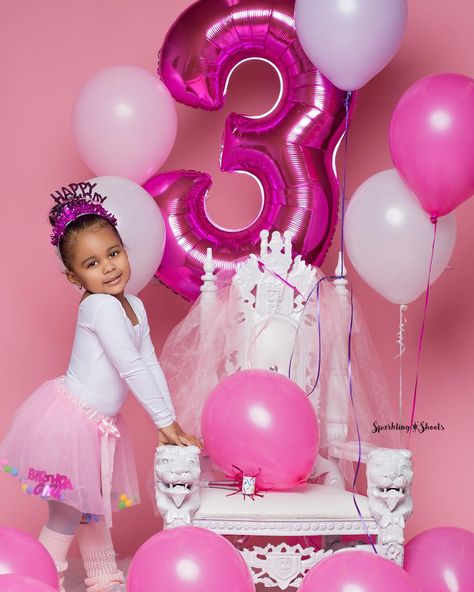 3rd Photoshoot Ideas, 3 Year Birthday Pictures, 3rd Bday Photoshoot Ideas, Third Birthday Photoshoot Ideas, Threenager Photoshoot Ideas, 3 Birthday Photoshoot, 4 Year Birthday Photoshoot, 3rd Birthday Ideas For A Girl, 3 Year Birthday Photoshoot