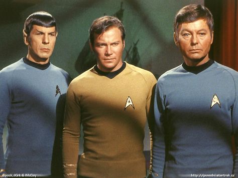 Original Star Trek Spock, Kirk, and McCoy. Star Trek Humor, Star Trek Uniforms, Spock And Kirk, Star Trek Funny, Star Trek Original Series, Star Trek Tv, Demotivational Posters, Star Trek Original, Leonard Nimoy