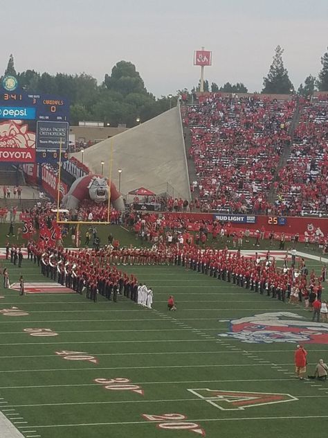 Fresno State university Fresno Ca football game go Bulldogs! Fresno State Aesthetic, Fresno State Football, Monica Murphy, Trip List, Fresno State Bulldogs, Vision Board Images, Fresno State, Baseball Stadium, 2023 Vision