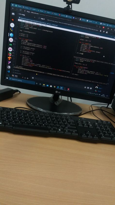 Computer Snapchat Story, Komputer Kantor Aesthetic, Ias Car Pic, Lab Komputer, Pap Kerja, Hacker Laptop, Pc Snap, Computer Hacker, God Venkateswara Images Hd Wallpaper