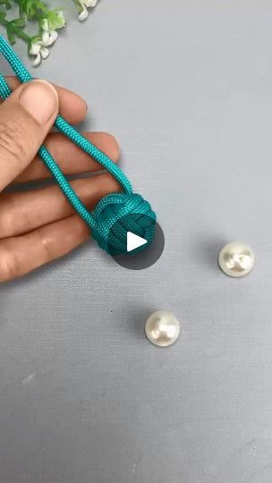 911K views · 4K reactions | Instructions for tying a cute pearl keychain #DIY #diycrafts #diy | Craft 1 Minute | Alex Blue · I Wanna Marry You (Instrumental) Pearl Keychain, Rope Keychain, Marry You, Tie Knots, Friendship Bracelets, Macrame, Blue, Macramé