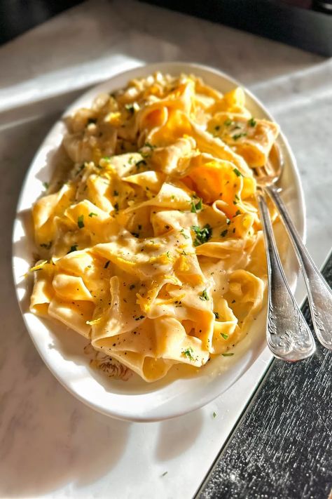 Creamy Lemon Pasta, Ribbon Pasta, World Food Recipes, Pappardelle Pasta, Parmesan Cream Sauce, Thanksgiving 2024, Yummy Pasta, Buttered Noodles, Easy Pasta Dishes