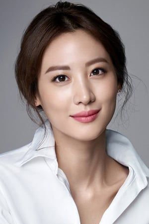 Claudia Kim Face Claims Middle Aged, Middle Aged Woman Face Claim, Pretty Middle Aged Woman, Middle Age Face, Asian Mother, Claudia Kim, Middle Aged Women Hairstyles, Asian Models Female, Makeup For Moms