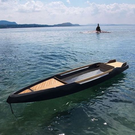 Kayak Fishing Setup, Canoe Plans, Wooden Kayak, Duck Boat, Wooden Boat Building, Kayak Boats, Cool Boats, Wood Boats, Jet Boats