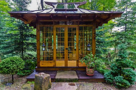 This Japanese tea house would make a gorgeous greenhouse. Japanese Tea House Plans, Tea House Design, Japanese Tea House, Asian Landscape, Japanese Style House, Wooden Gazebo, Japanese Garden Design, Asian Garden, Bamboo Garden