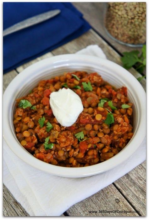 This healthy, easy slow cooker turkey lentil chili is the perfect meal for any night of the week.  It fills you up without filling you out while still having tons of flavor. Even though this is a simple and healthy recipe it’s one of my favorites lately.  It’s perfect for a cold day and is … Turkey Lentil Chili, Slow Cooker Turkey Chili Recipe, Crockpot Ground Turkey, Turkey Lentil, Slow Cooker Healthy, Ground Turkey Crockpot Recipes, Lentil Chili Recipe, Healthy Chili Recipe Turkey, Chili Recipe Healthy