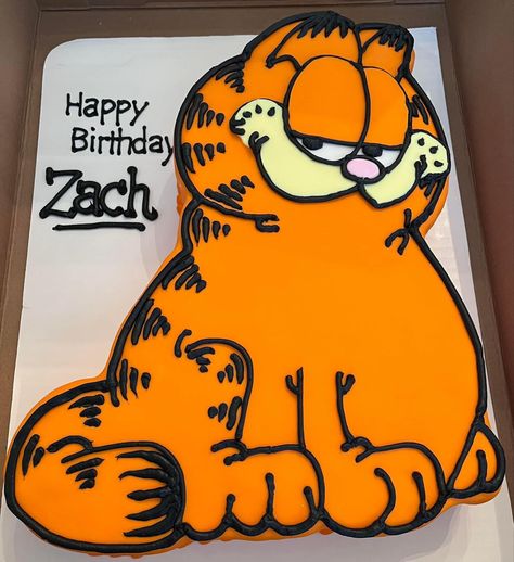 Garfield Party Ideas, Garfield Cake Ideas, Garfield Cupcakes, Garfield Birthday Cake, Garfield Birthday Party, Garfield Party, Garfield Cake, Garfield Birthday, Comic Cake