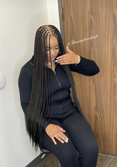 Winter Protective Styles, Protective Styles For Natural Hair, Small Knotless Braids, Styles For Natural Hair, Small Knotless, Braids Knotless, Big Box Braids Hairstyles, African Hair Braiding Styles, Box Braids Hairstyles For Black Women